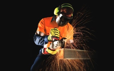 Why Workwear Direct is Australia’s Leading Safety Apparel Solution